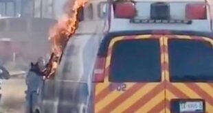 Asesinan a 2 paramédicos e incendian ambulancia, tras acudir a llamado de emergencia en Guanajuato